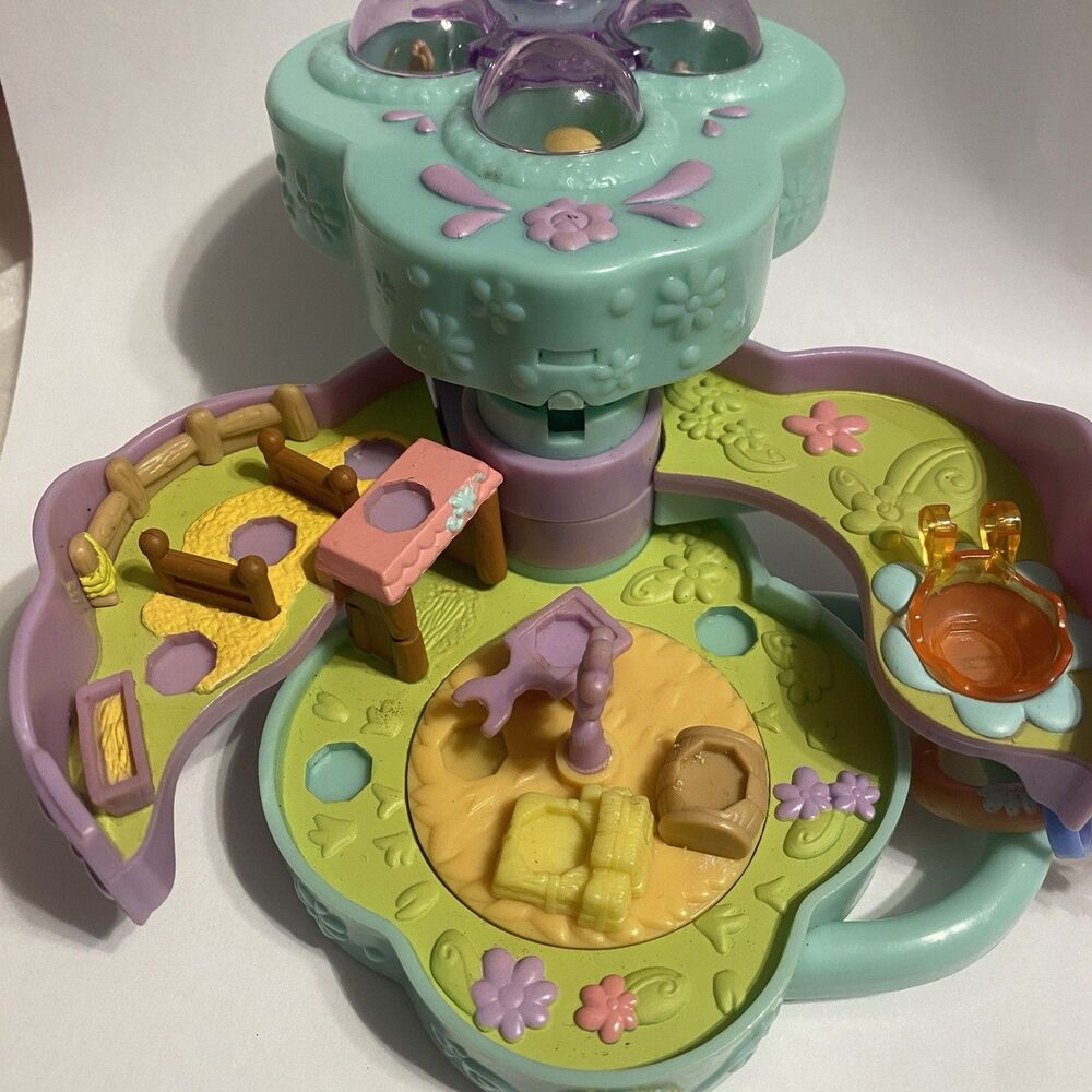 Littlest Pet shop Playset Teeniest Tiniest Farm Set Bunny Chick Horse 2006 Vtg